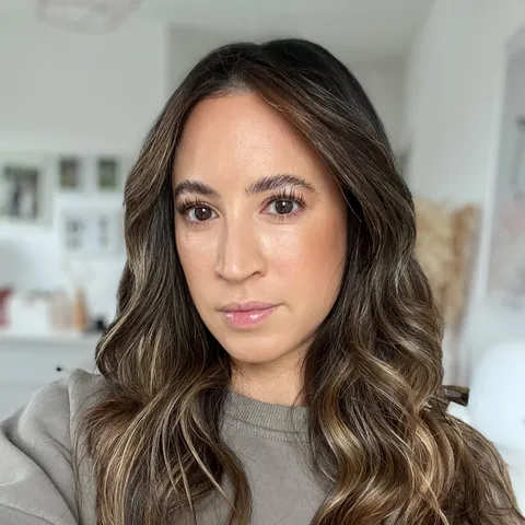 Jasmin Elise (Jasmin Elise Rosenstock), German beauty content creator over 40 — portrait